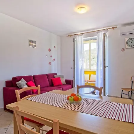 Apartment Chiara Martinscica Exteriér fotografie